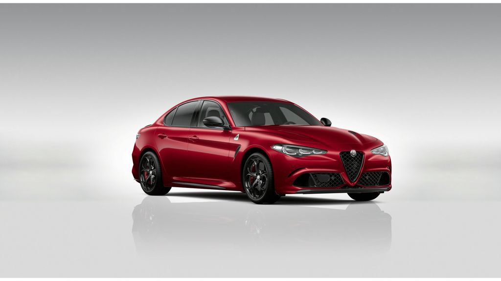 Alfa Romeo Giulia QV Collezione 2.9 V6 BiTurbo 520k RWD AT8