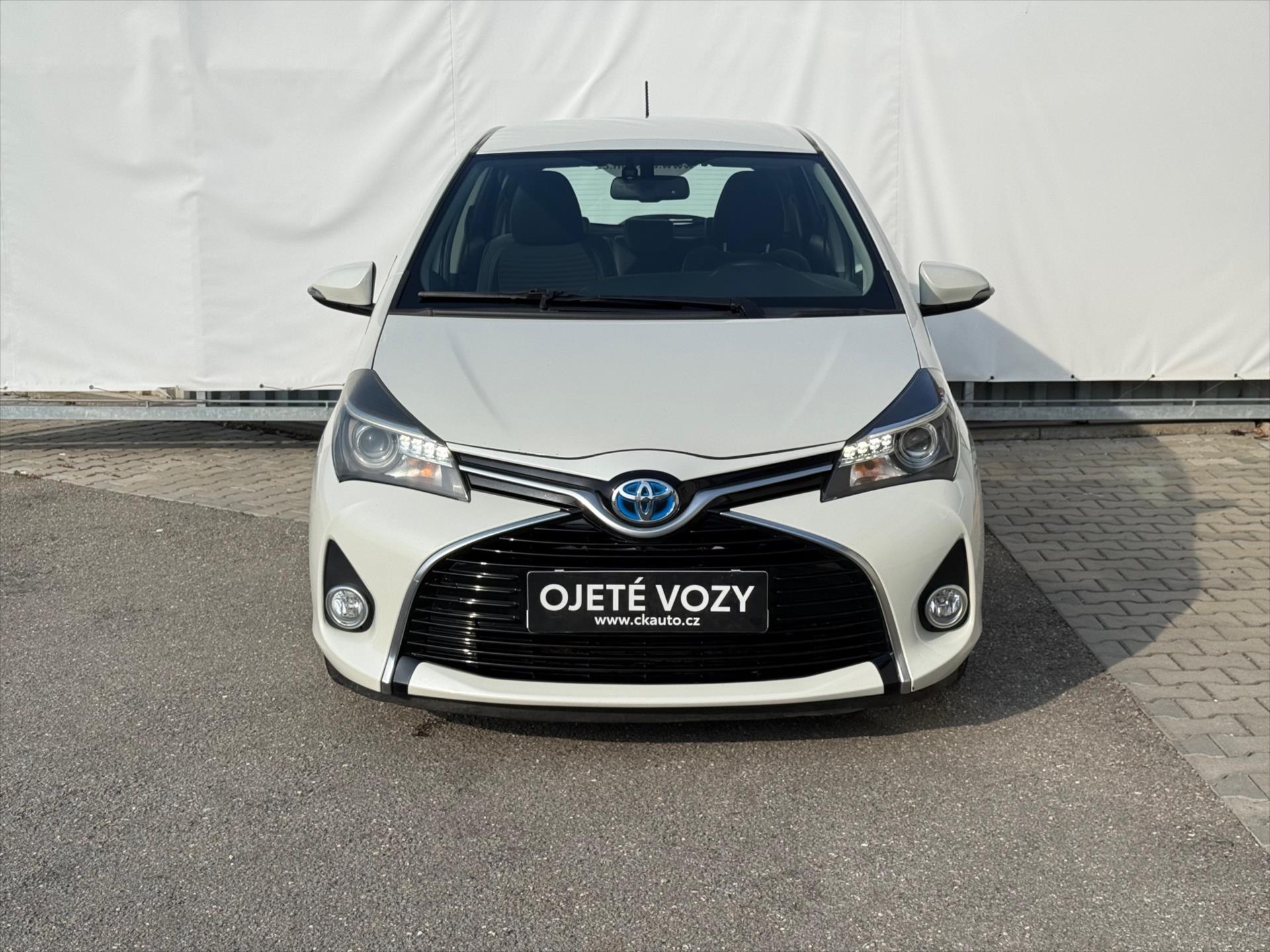 toyota-yaris-1-5-style-senso - 1