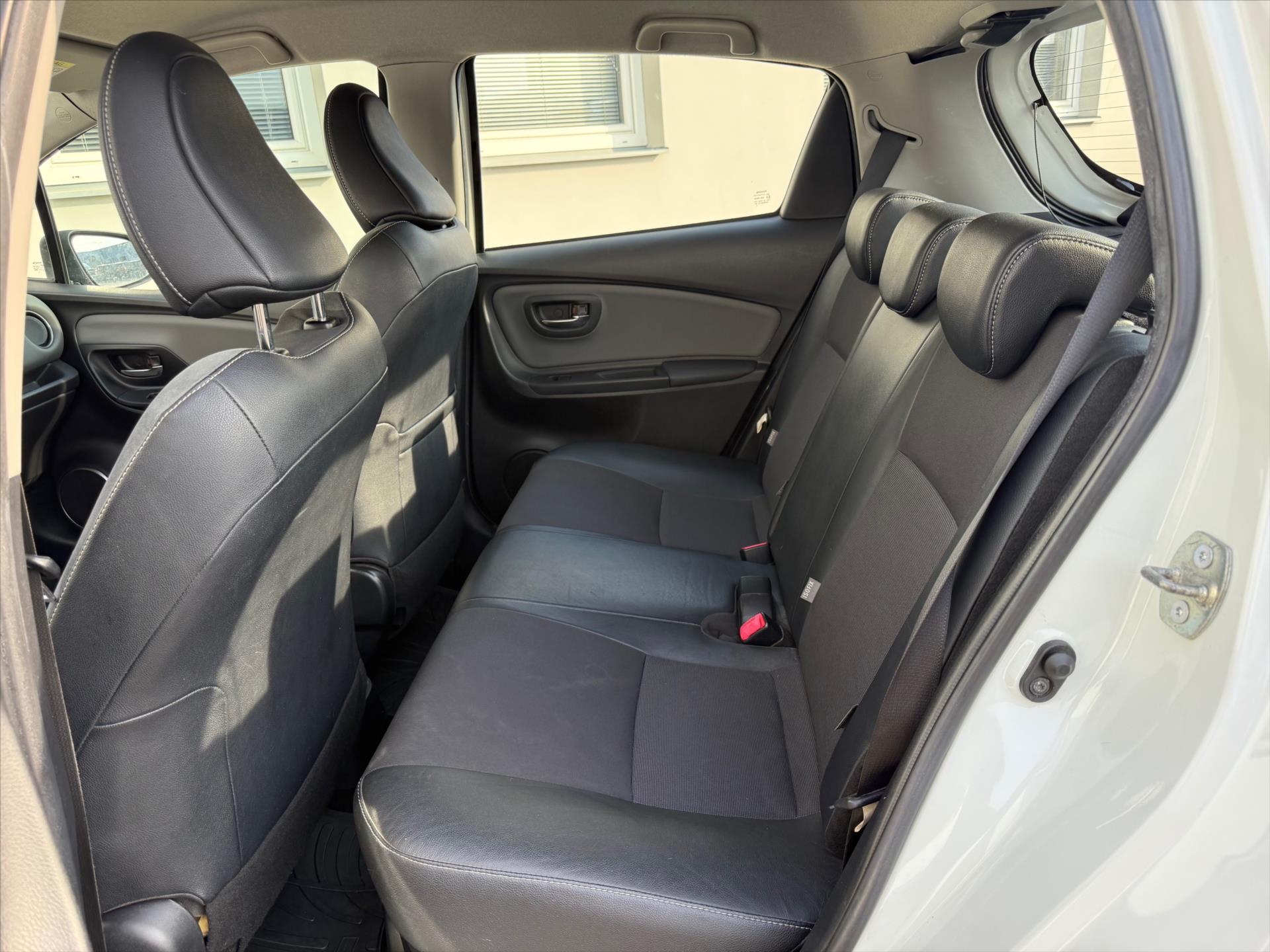 toyota-yaris-1-5-style-senso - 9
