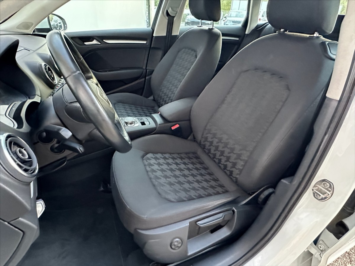 audi-a3-1-6-a3-sportback - 9