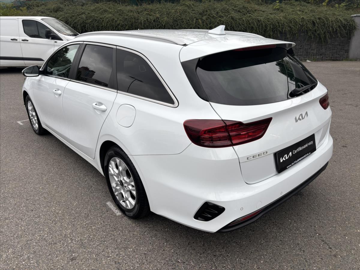 kia-ceed-1-5-tgdi-top-zaruka-carplay - 2
