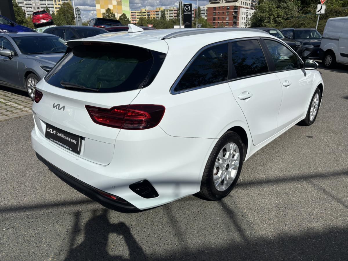 kia-ceed-1-5-tgdi-top-zaruka-top-stav - 4