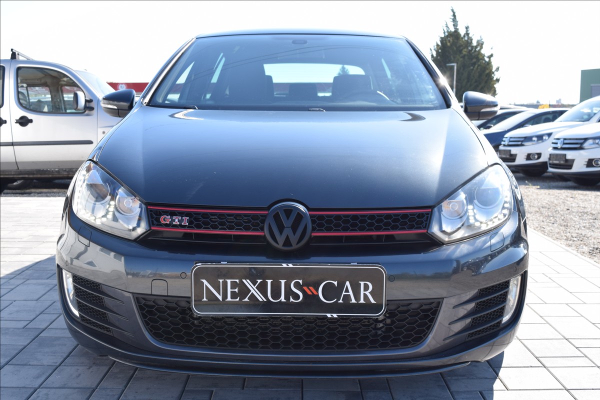 volkswagen-golf-2-0-gti-6-po-servise-automat - 1