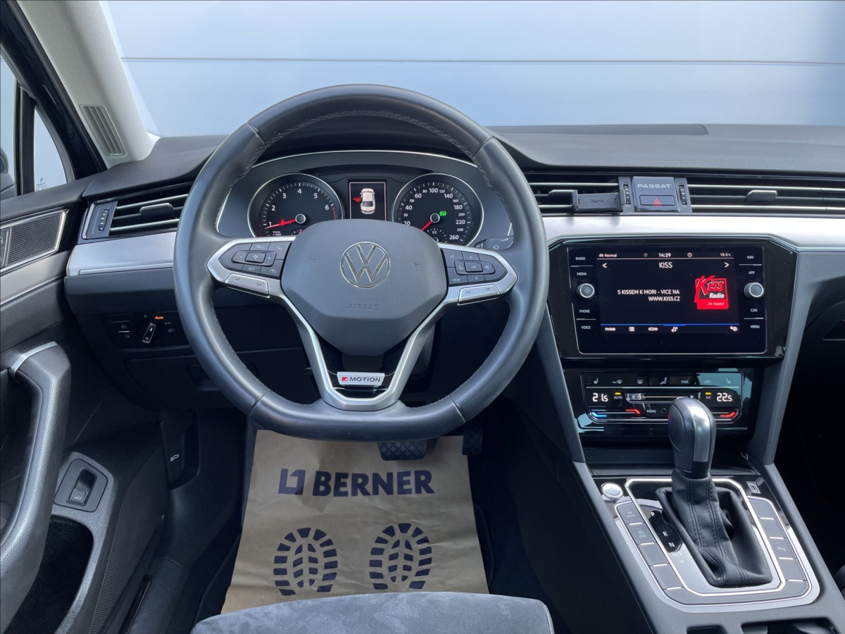 volkswagen-passat-2-0-tsi-200kw-4x4-dsg-cr - 9
