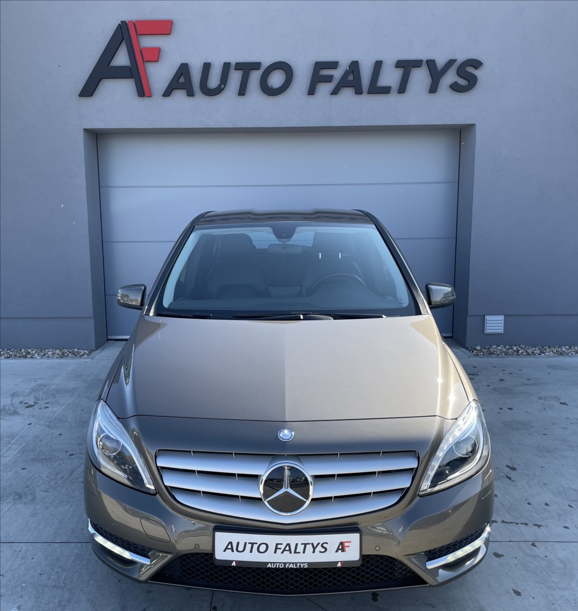 mercedes-benz-tridy-b-220-4matic-135kw-cr-1-maj - 7