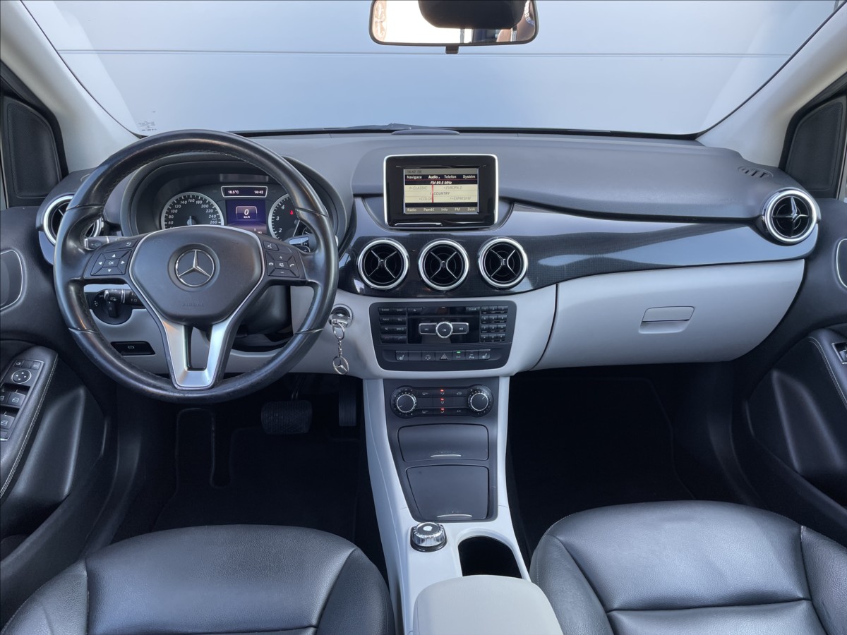mercedes-benz-tridy-b-220-4matic-135kw-cr-1-maj - 8