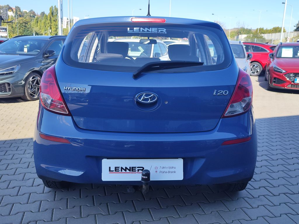 hyundai-i20-1-2i-63kw-family-space - 5
