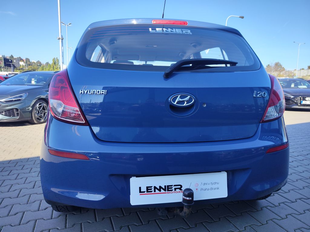 hyundai-i20-1-2i-63kw-family-space - 9