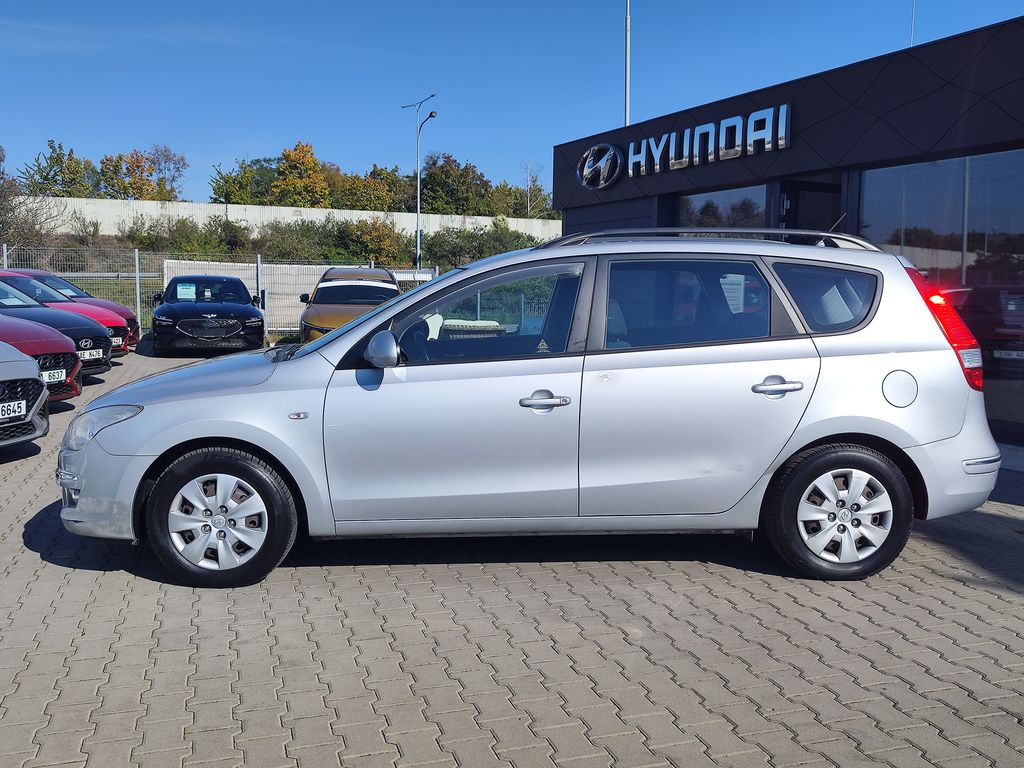 hyundai-i30-1-6-crdi-85kw-comfort - 7