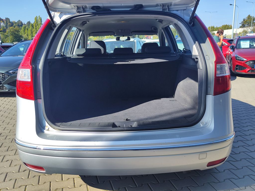hyundai-i30-1-6-crdi-85kw-comfort - 8