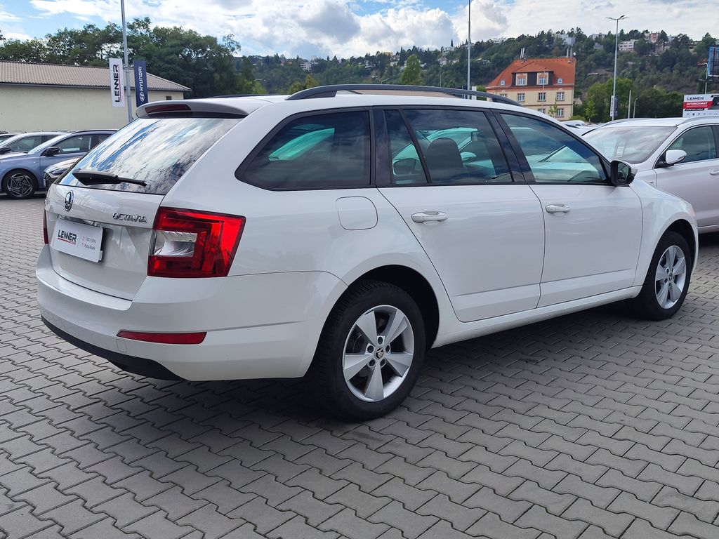 skoda-octavia-1-6-tdi-81kw-elegance - 4