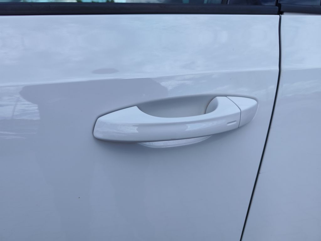 skoda-octavia-1-6-tdi-81kw-elegance - 9