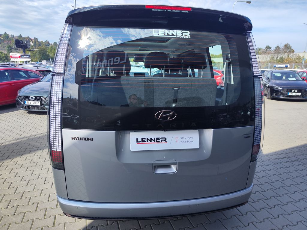 hyundai-staria-2-2-crdi-130kw-luxury-pnm-dct-4x4 - 4