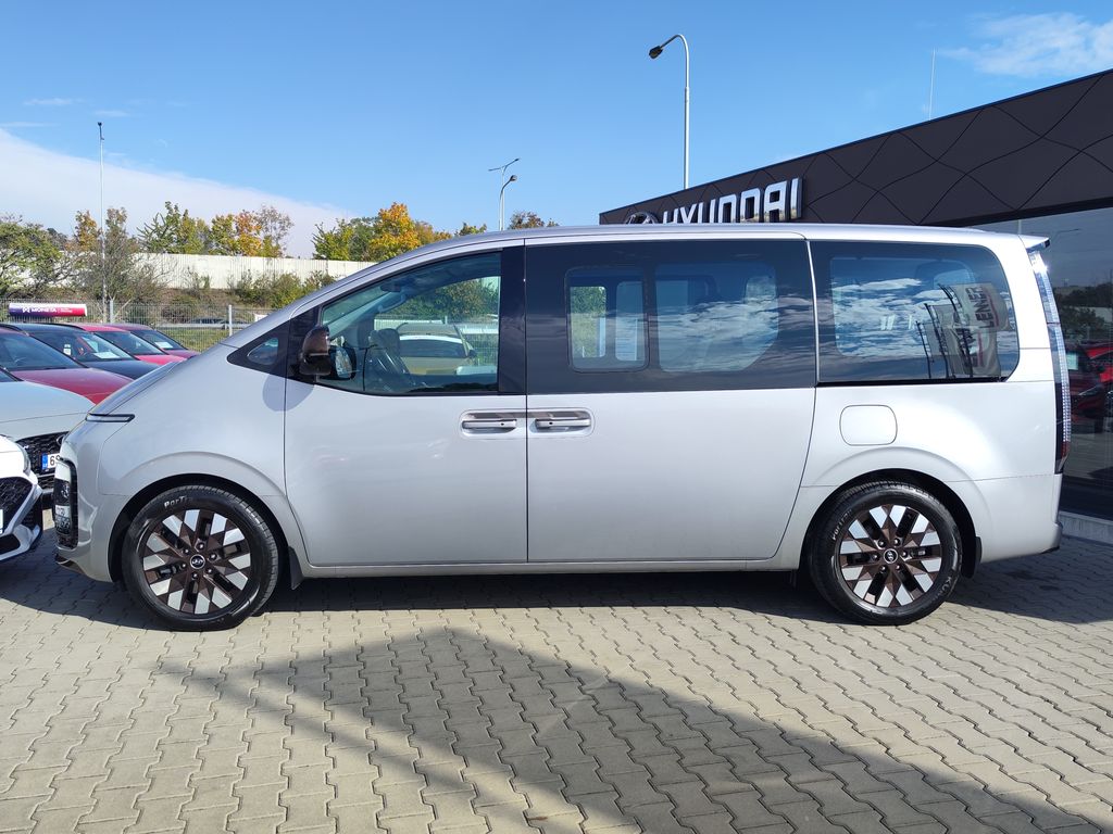 hyundai-staria-2-2-crdi-130kw-luxury-pnm-dct-4x4 - 6