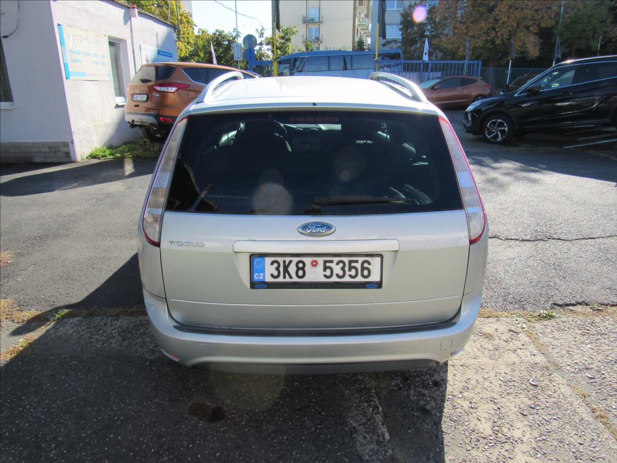 ford-focus-1-6-74kw-combi - 4