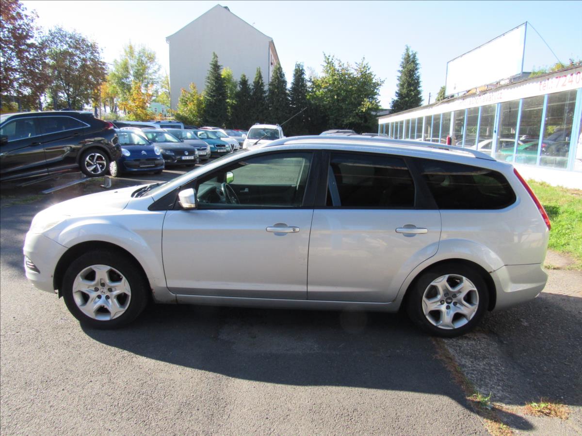ford-focus-1-6-74kw-combi - 6