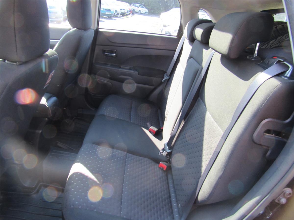 mitsubishi-asx-1-8-di-d-110kw-4x4 - 9