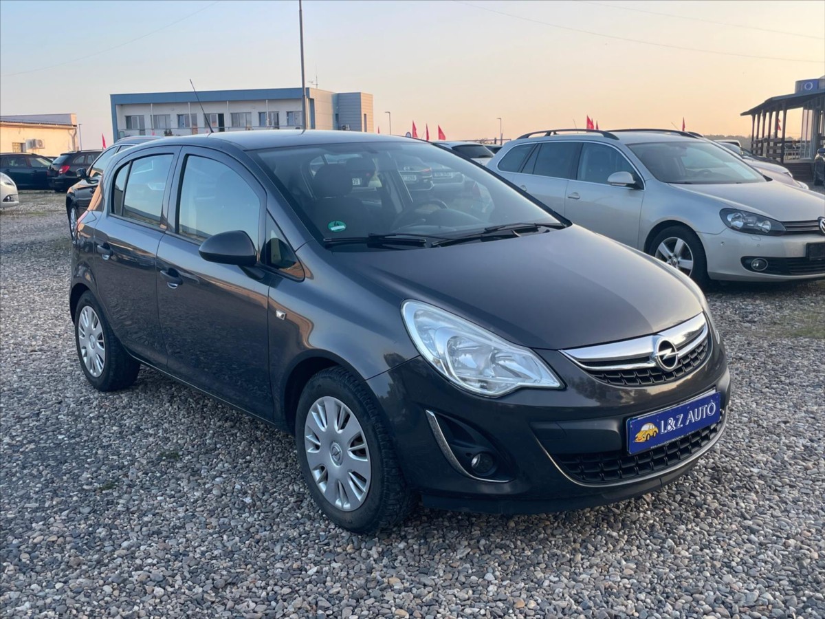 opel-corsa-1-2-i - 2