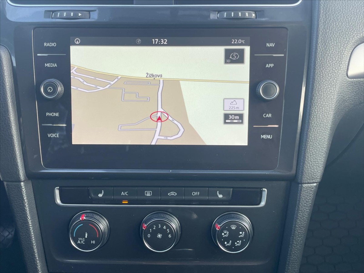 volkswagen-golf-1-6-tdi - 7