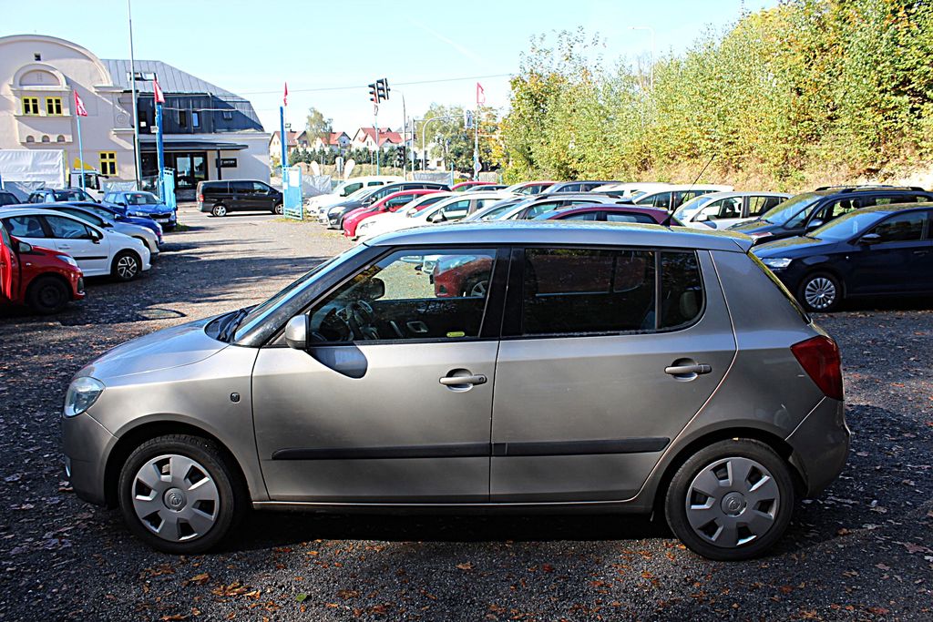 skoda-fabia-ii-1-2i-51-kw-klima - 9