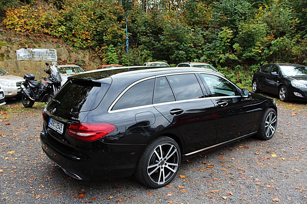 mercedes-benz-tridy-c-d-4matic - 5