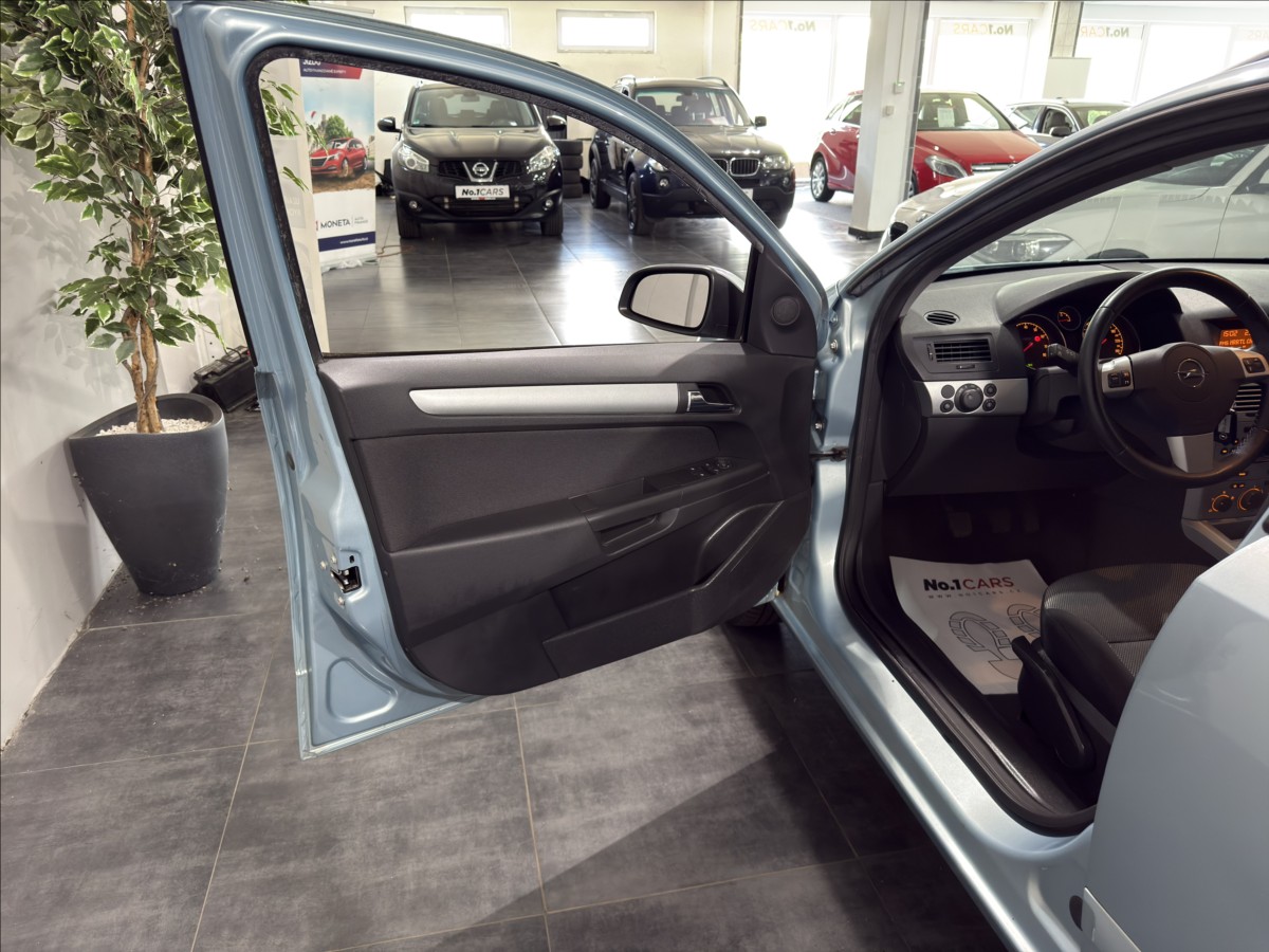 opel-astra-1-6-i-klimatizace-tempomat - 5