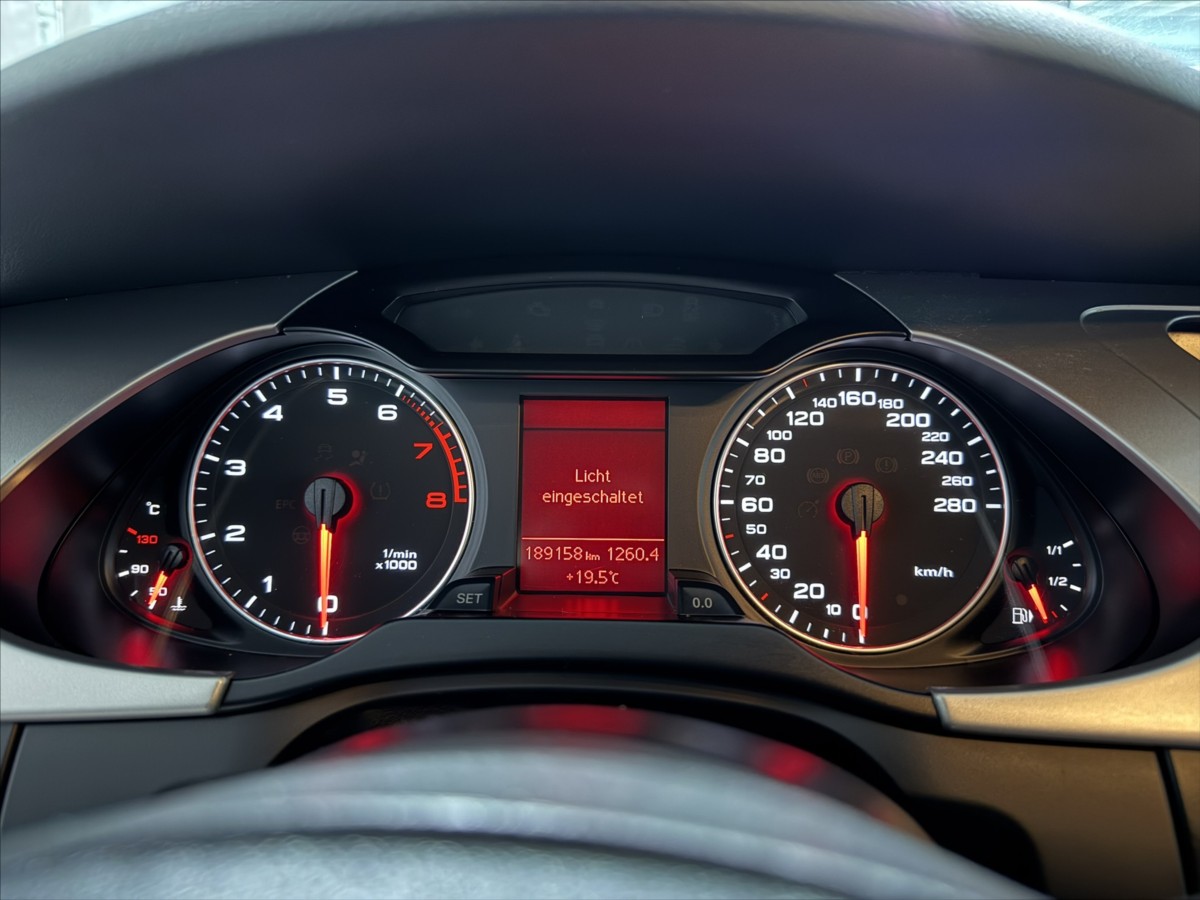 audi-a4-1-8-tfsi-b8-bi-xenon-alu-r18 - 9