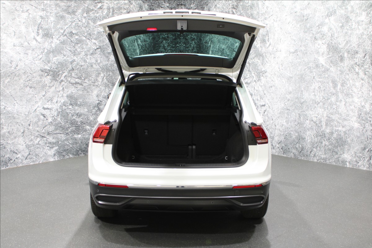 volkswagen-tiguan-1-5-tsi-active-1-majitel - 4