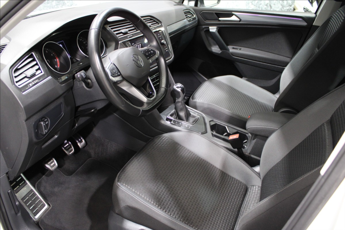 volkswagen-tiguan-1-5-tsi-active-1-majitel - 9