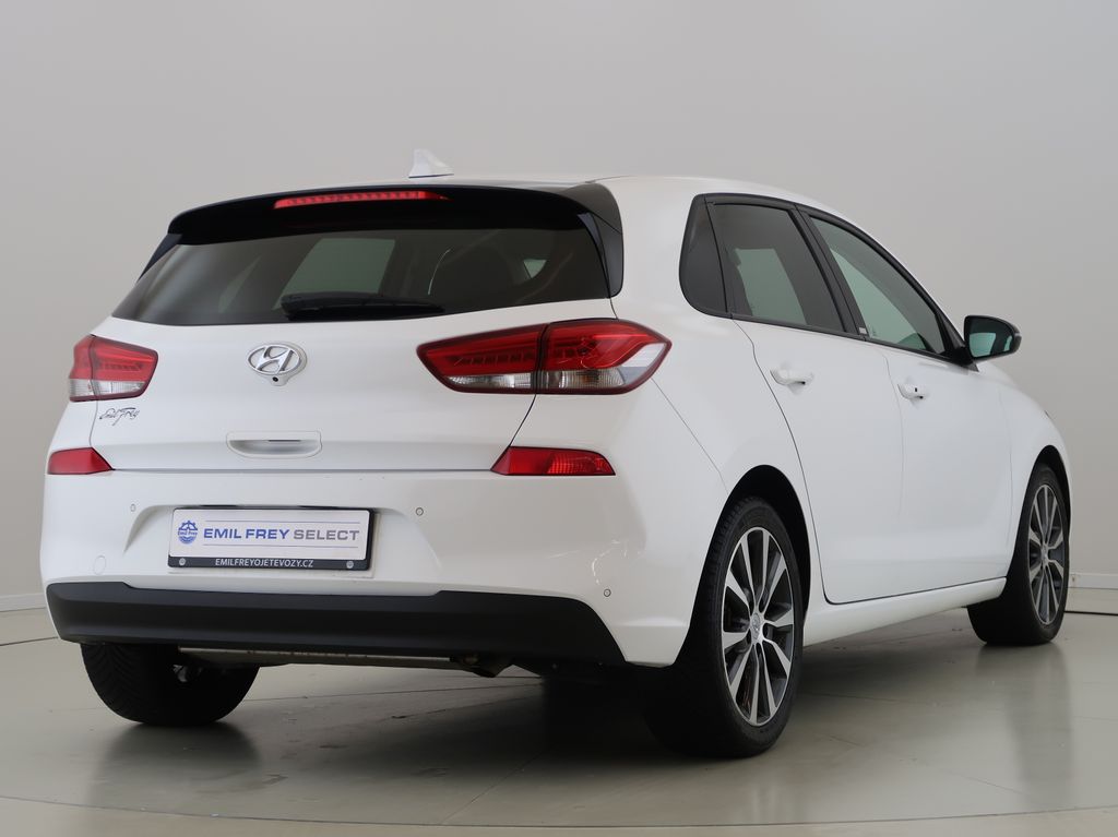 hyundai-i30-1-4-t-gdi-103kw-automat-kamera - 4
