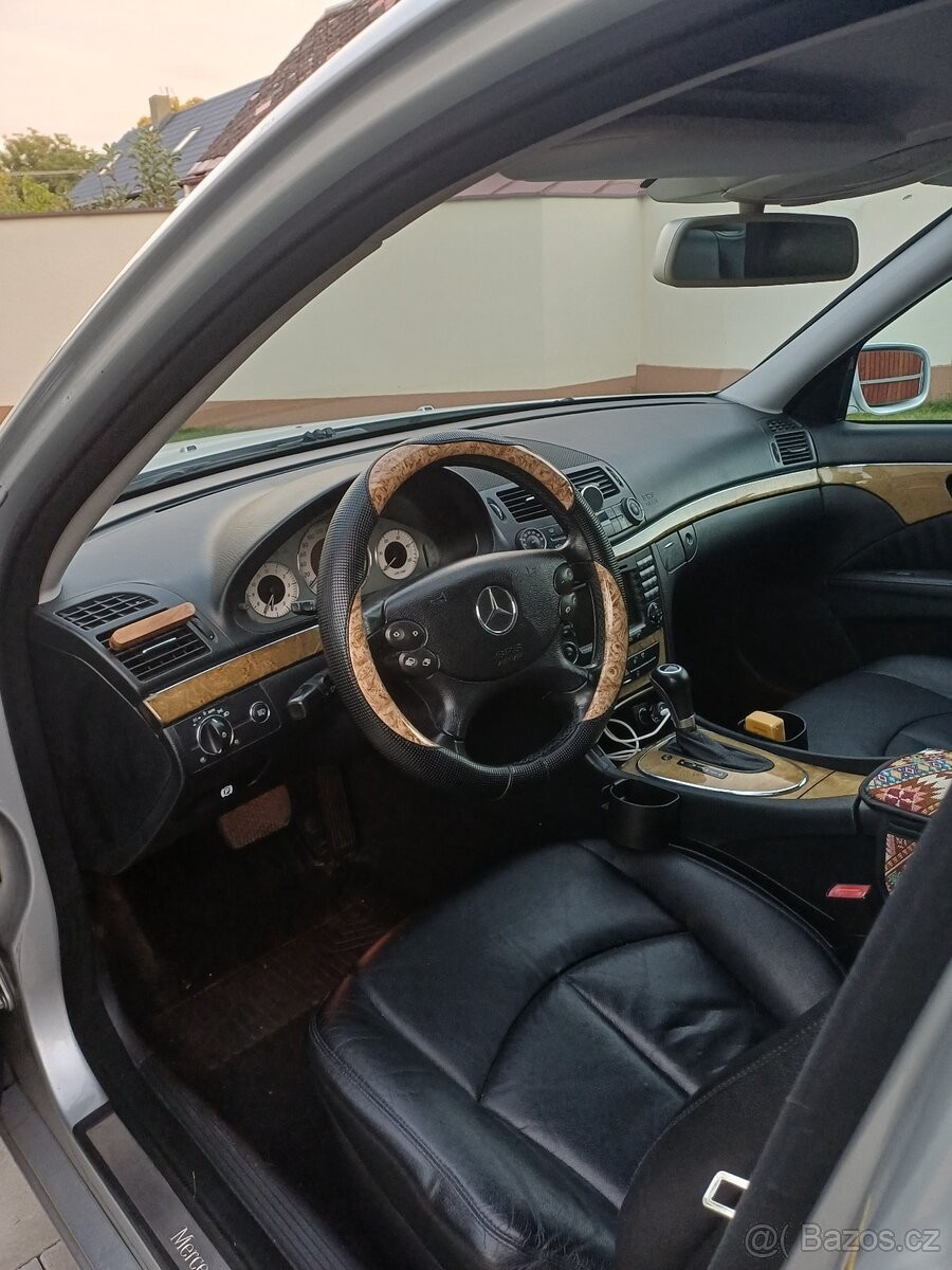 mercedes-benz-tridy-e-2-2-220-cdi-automat-2007 - 9
