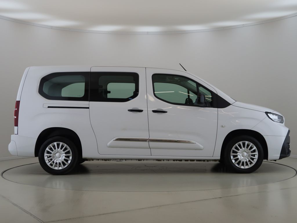 toyota-proace-city-verso-1-5-d-4d-long-business-cz-1maj - 3