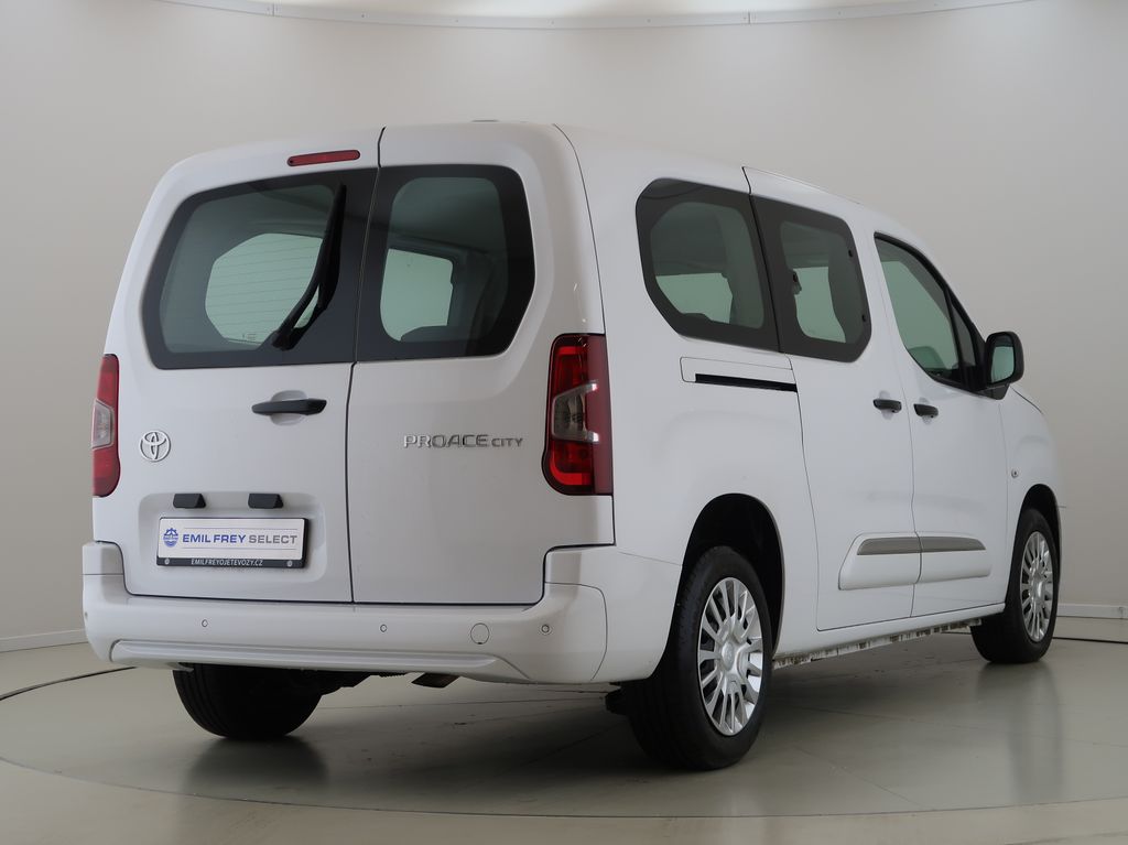 toyota-proace-city-verso-1-5-d-4d-long-business-cz-1maj - 4