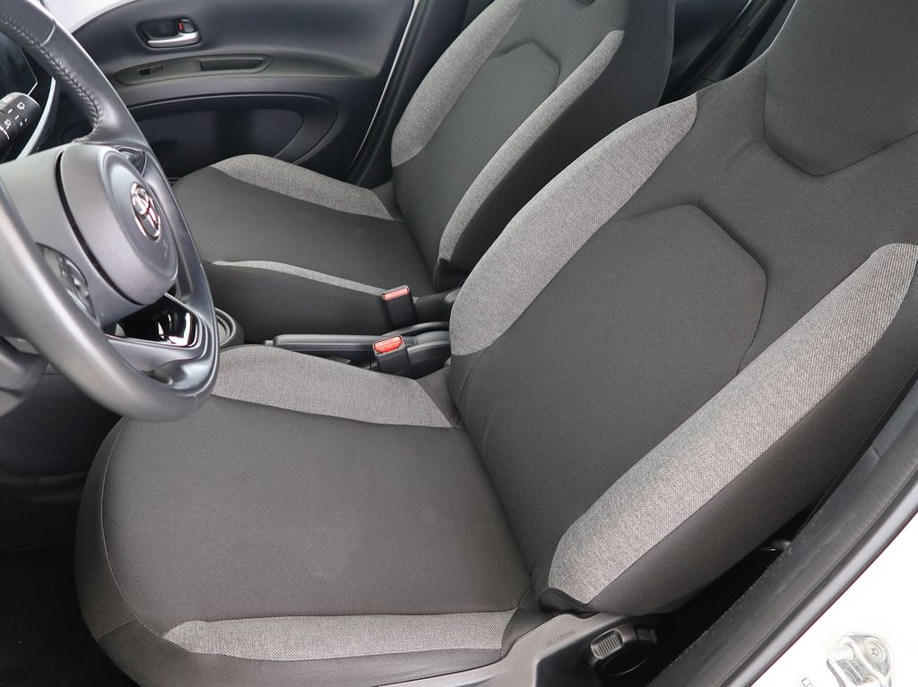 toyota-1-0-vvt-i-comfort-automat-cz - 8