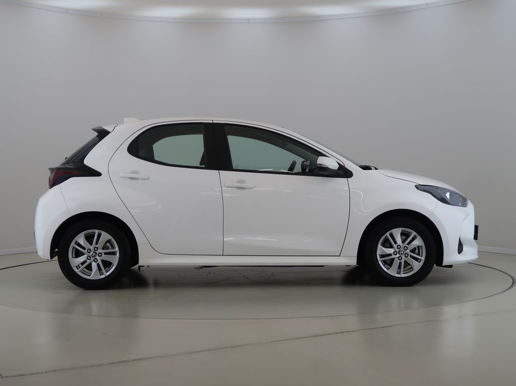 toyota-yaris-1-5-hybrid-68kw-cz-1maj - 3