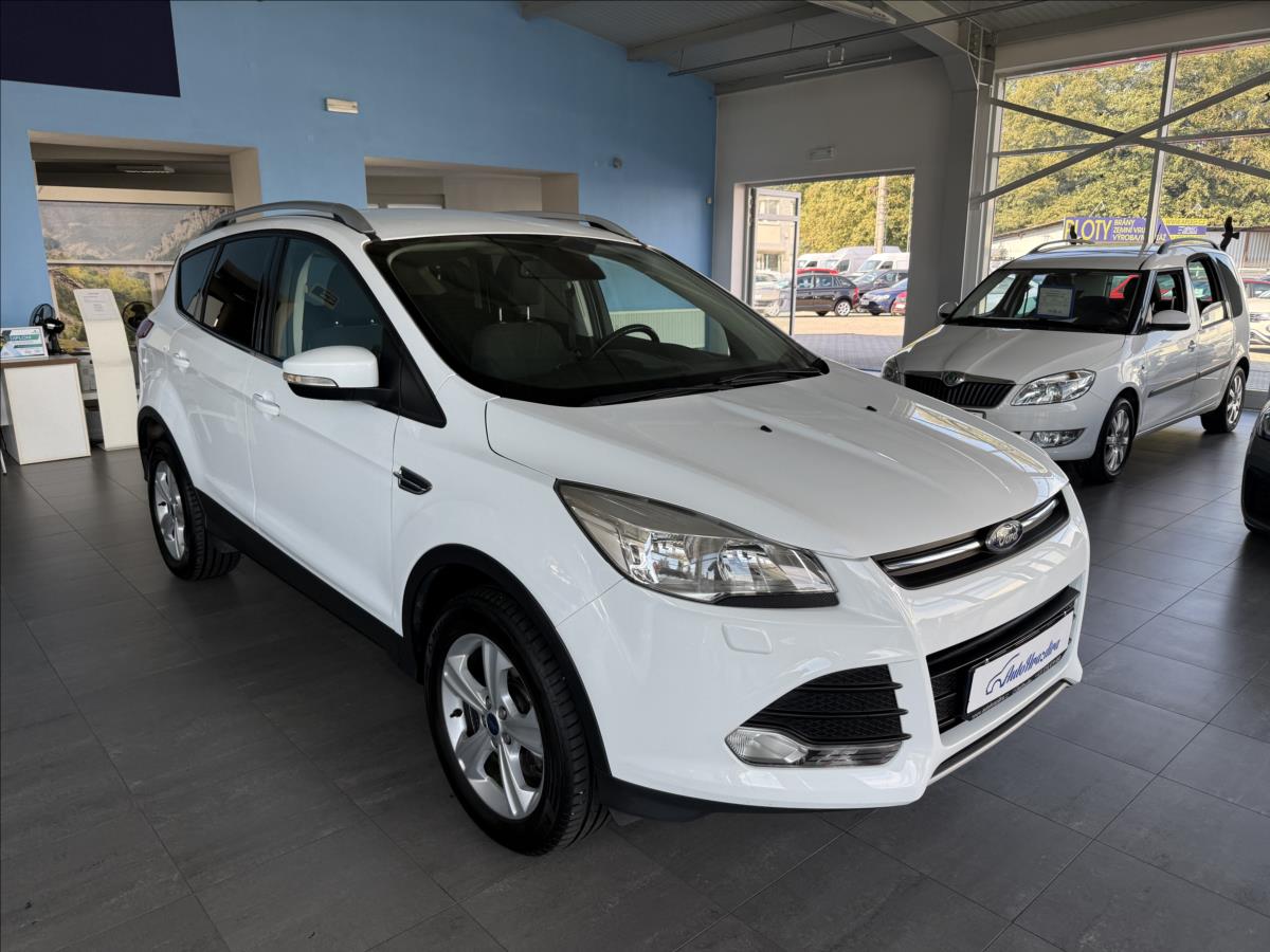 Ford Kuga 2,0   1.MAJ,4X4,SERVISKA,ČR,TAŽNÉ