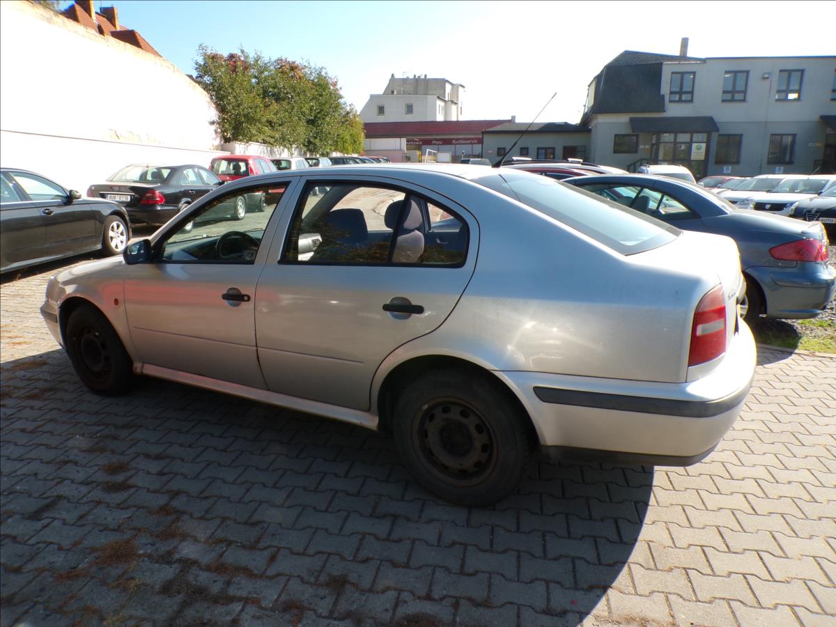 skoda-octavia-1-6-lx-eko-zaplaceno - 5