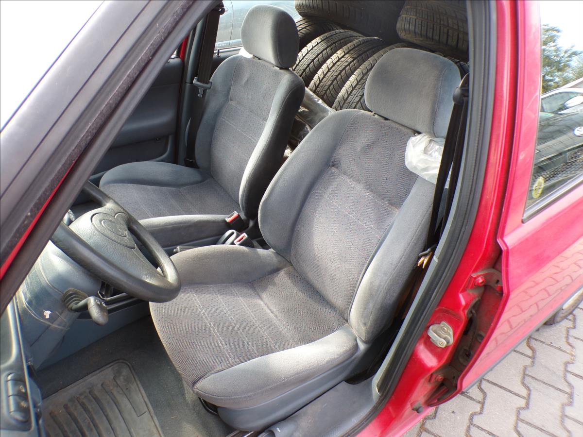 skoda-felicia-1-3-tazne-zarizeni - 9
