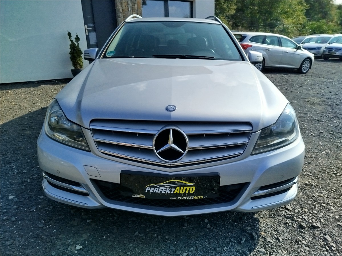 mercedes-benz-tridy-c-2-1-220-cdi-125kw-avantgarde - 9
