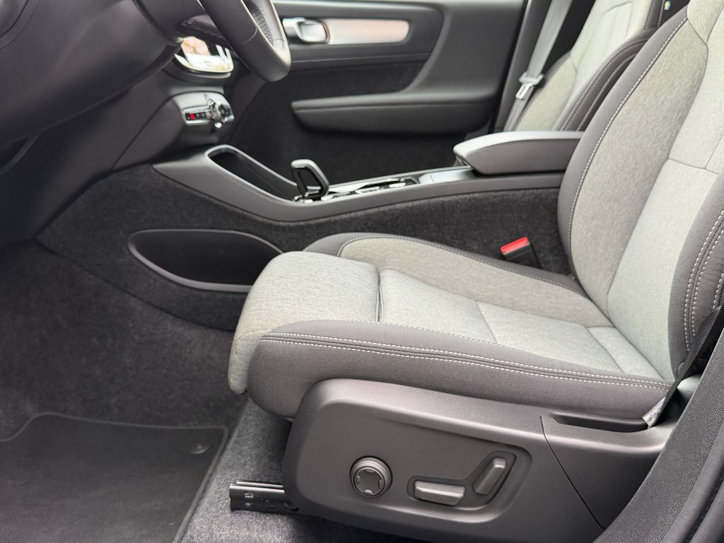 volvo-xc40-plus-b3-acc-blis-full-led - 9