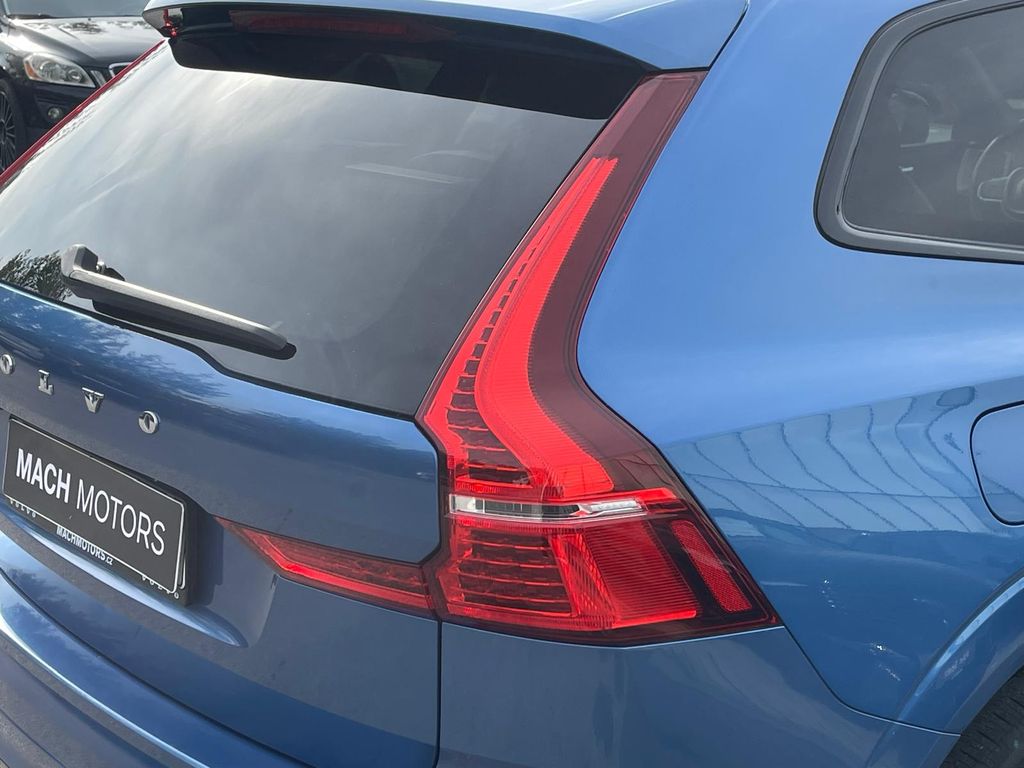 volvo-xc60-b4-awd-r-design-h-k-tz - 4