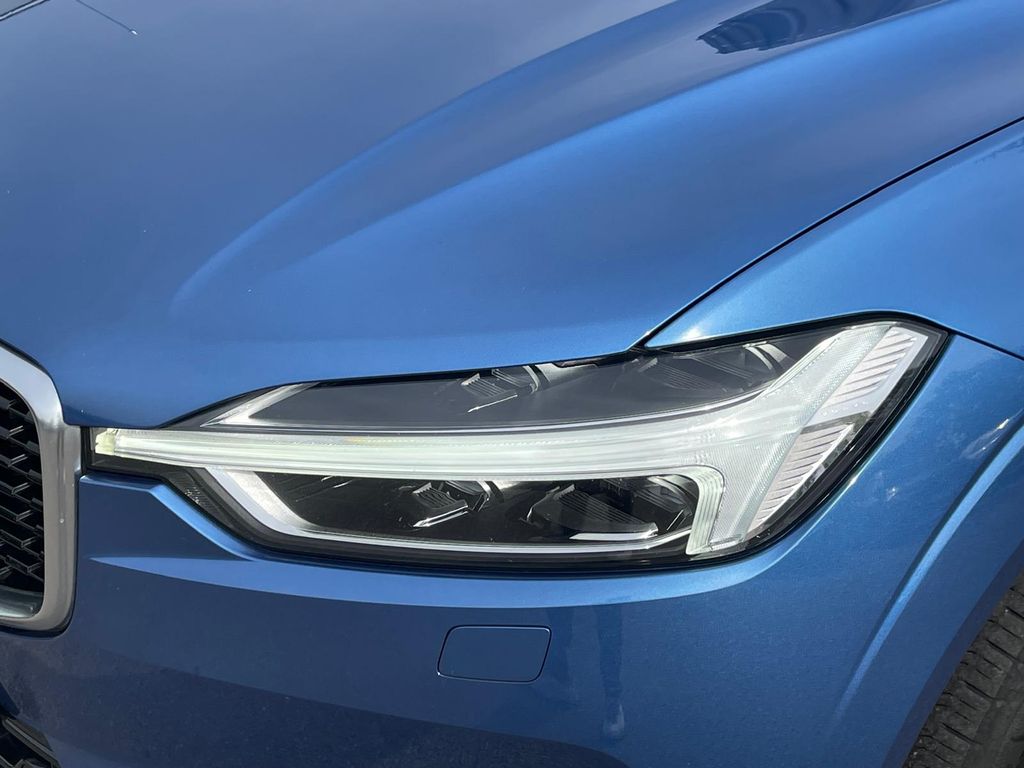 volvo-xc60-b4-awd-r-design-h-k-tz - 5