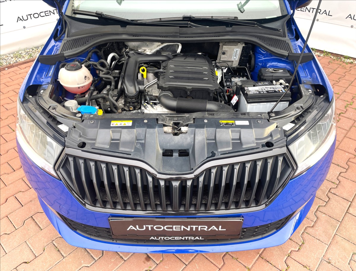 skoda-fabia-1-0-tsi-1-maj-cr-servi-historie - 7