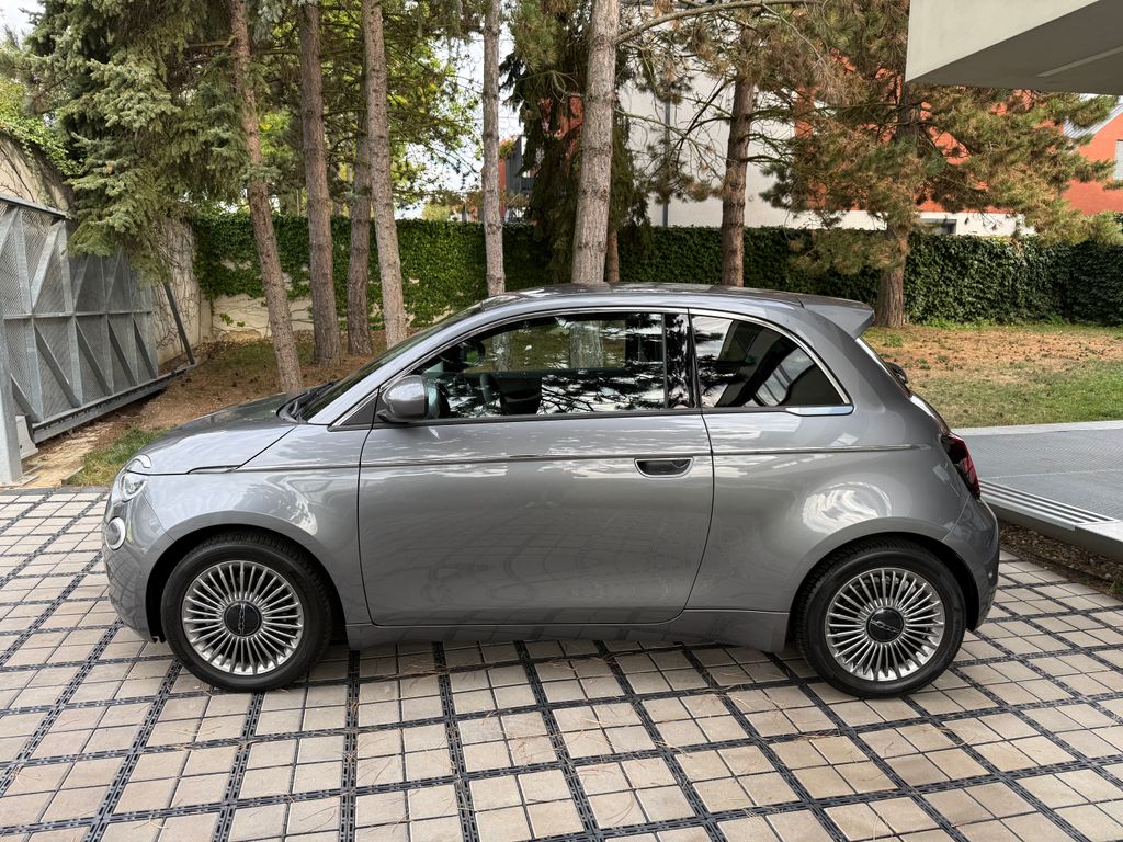 fiat-500-icon-plus-42kwh-rezervace - 2