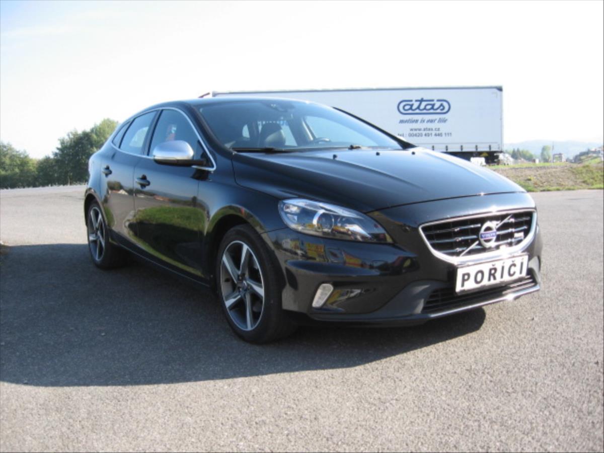 volvo-v40-1-6-r-design - 2