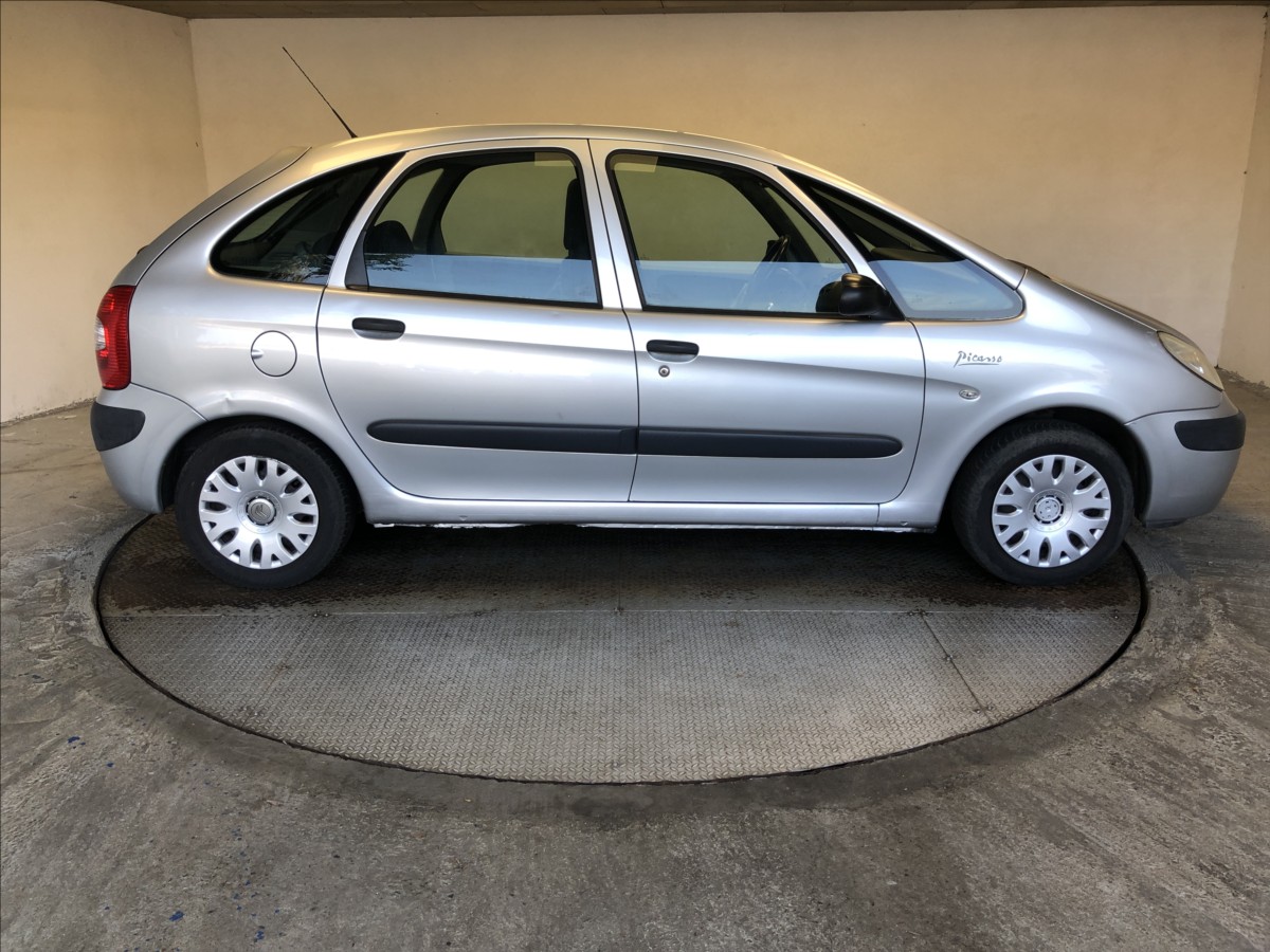 citroen-xsara-picasso-1-6-hdi - 7