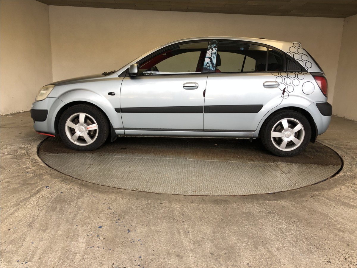 kia-rio-1-6-16v - 3