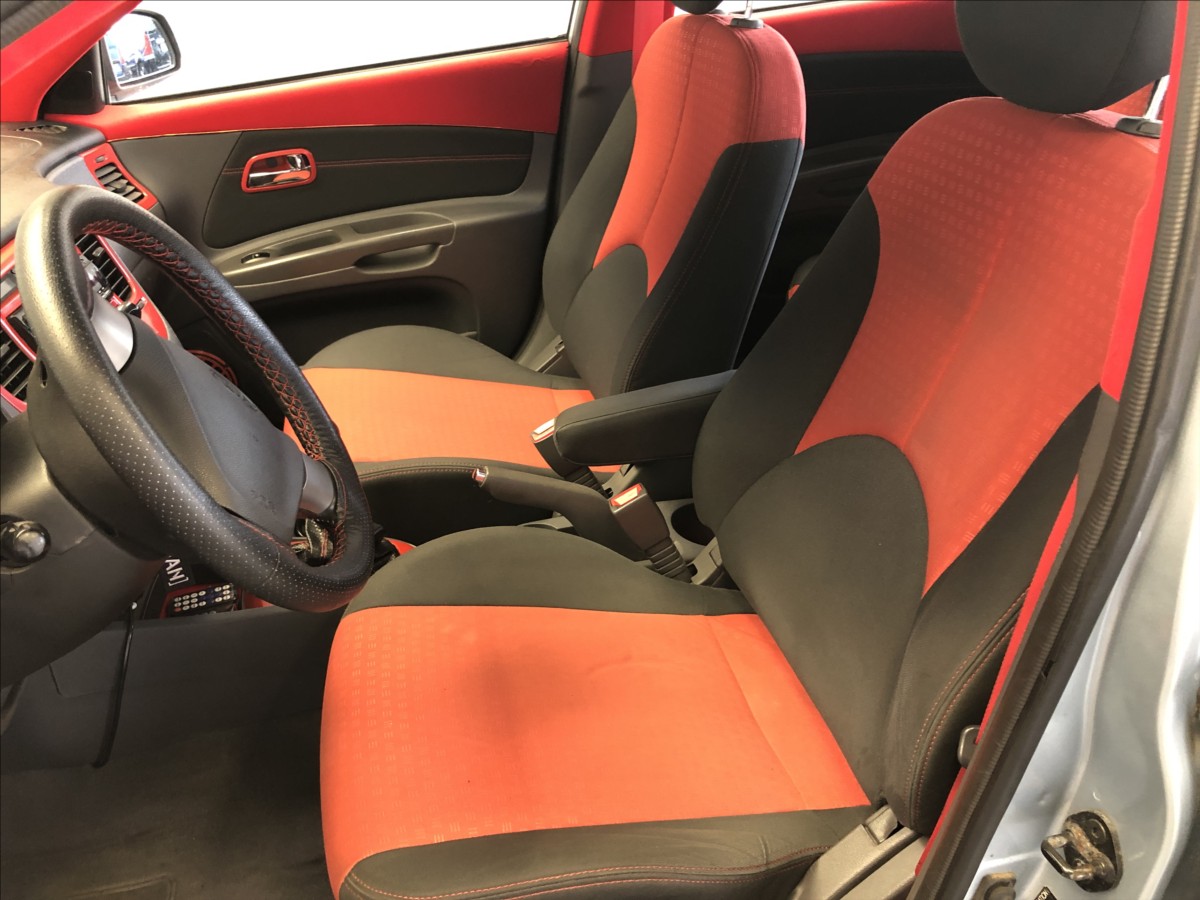 kia-rio-1-6-16v - 9