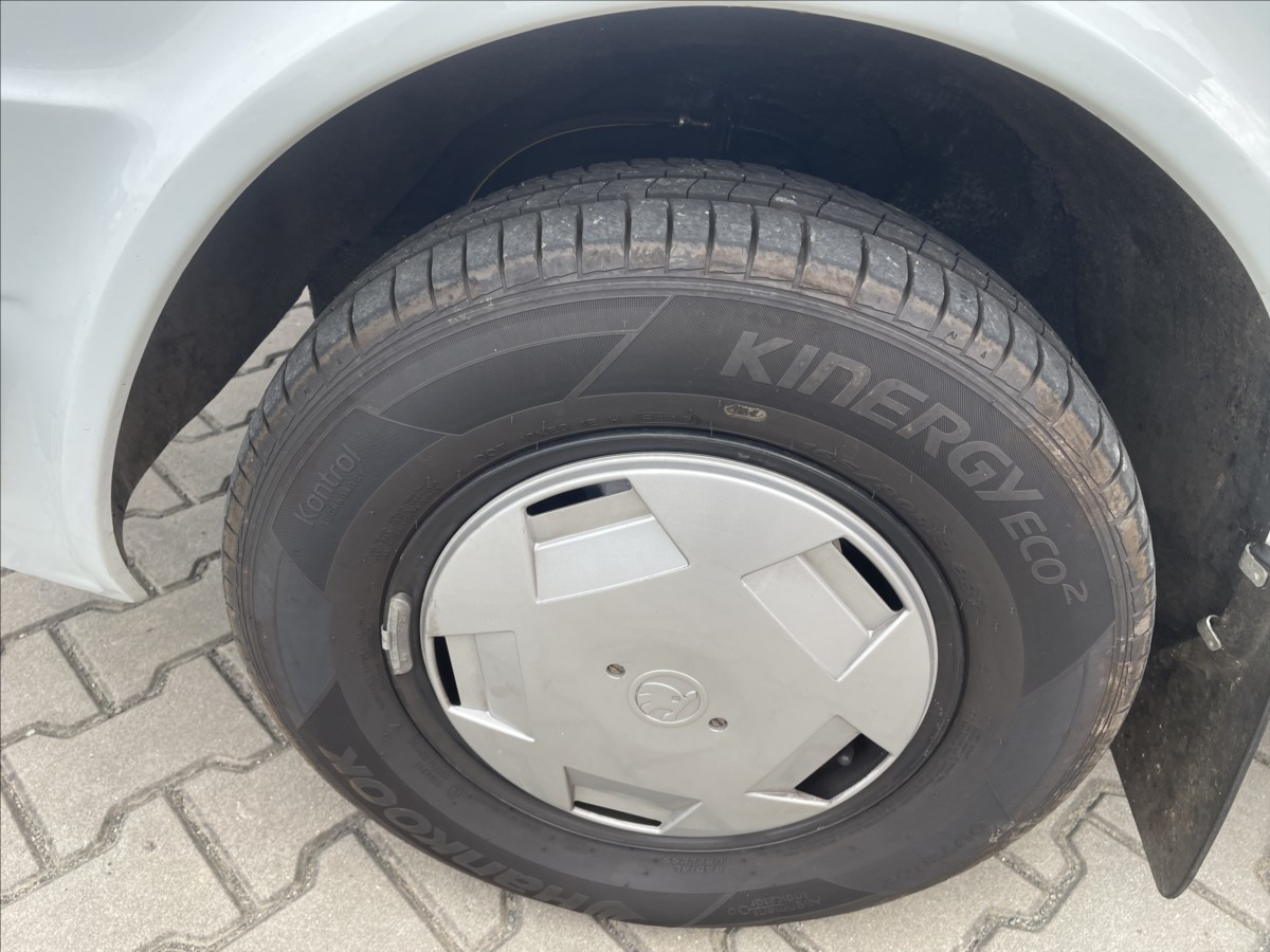 skoda-130-1-3-i-1-majitel-garazovane-pekne - 5