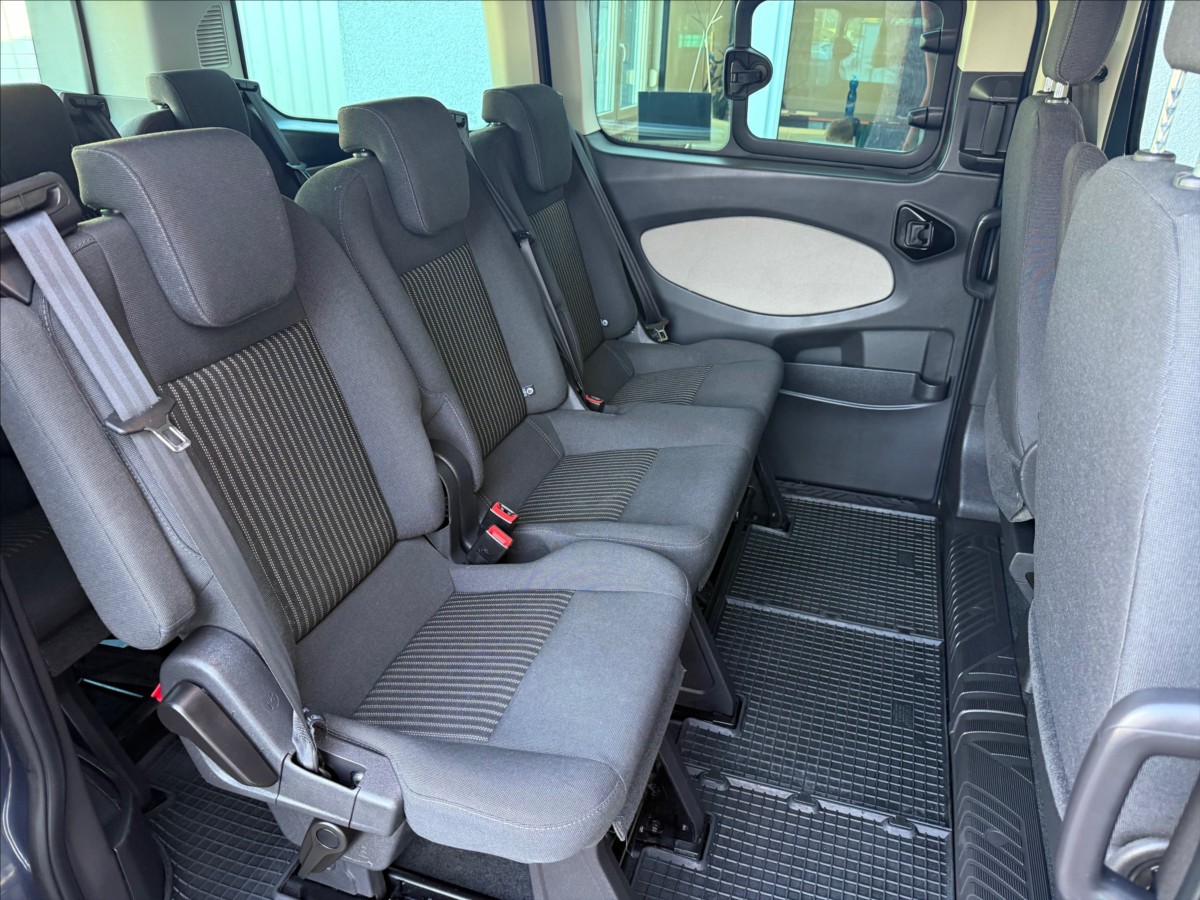 ford-tourneo-custom-2-2-trend-92kw-nove-pneu - 9